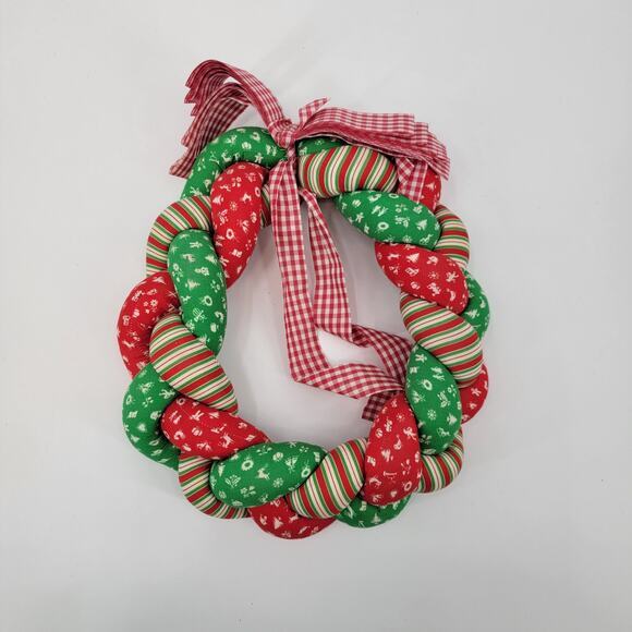 Vintage Cottagecore Christmas Holiday Braided Multipattern Cotton Wreath - Picture 1 of 7